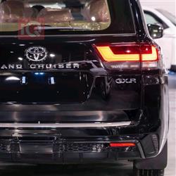 تۆیۆتا لاند کروزەر